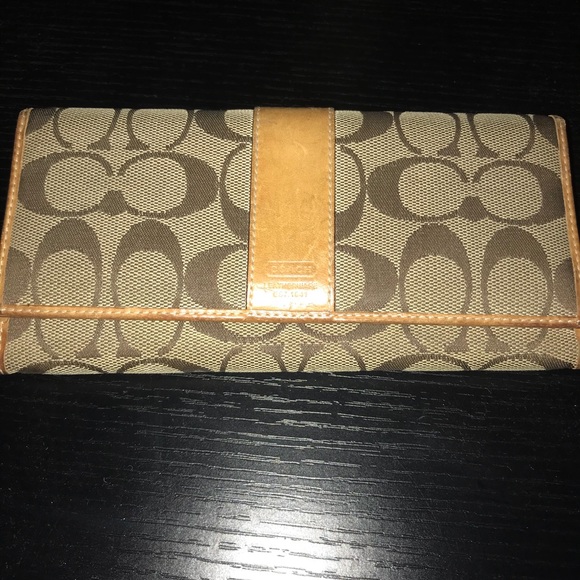 Coach wallet - Picture 2 of 4